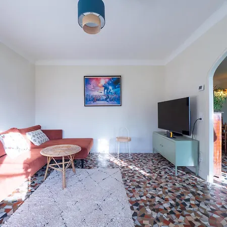 Holiday home Maison En Bord De Seine *
